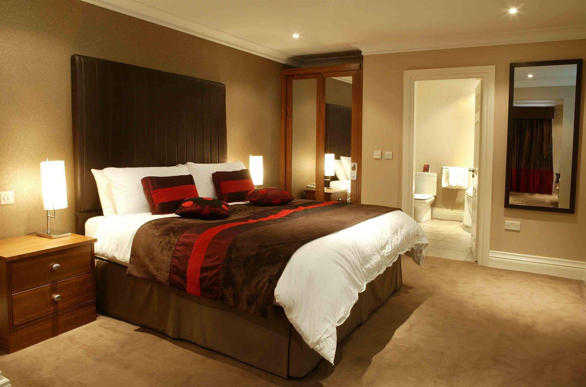 Killarney Oaks Hotel Room photo